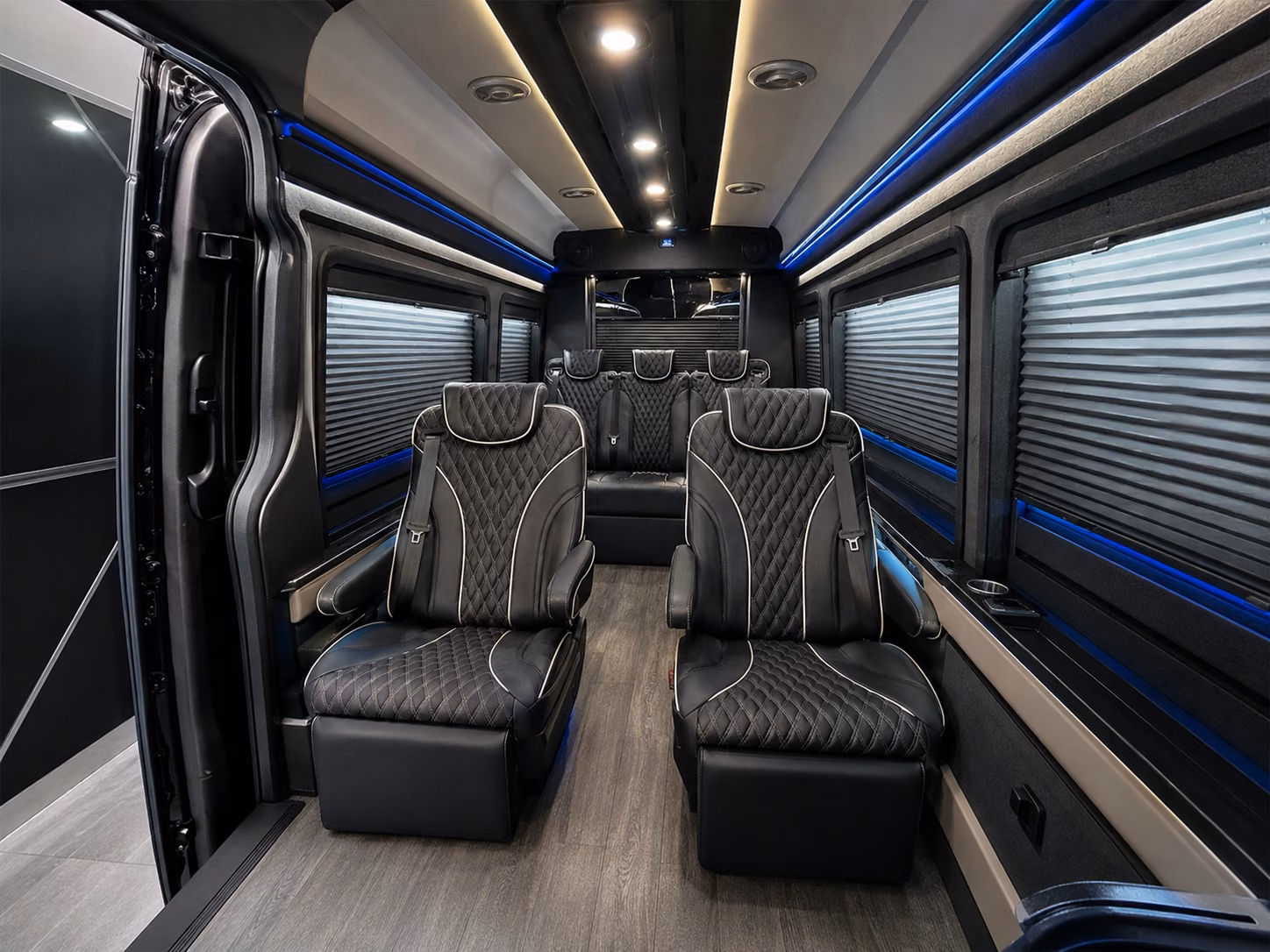 busrentalportorange com helps you find airport shuttles to jacksonville international jax and beyond